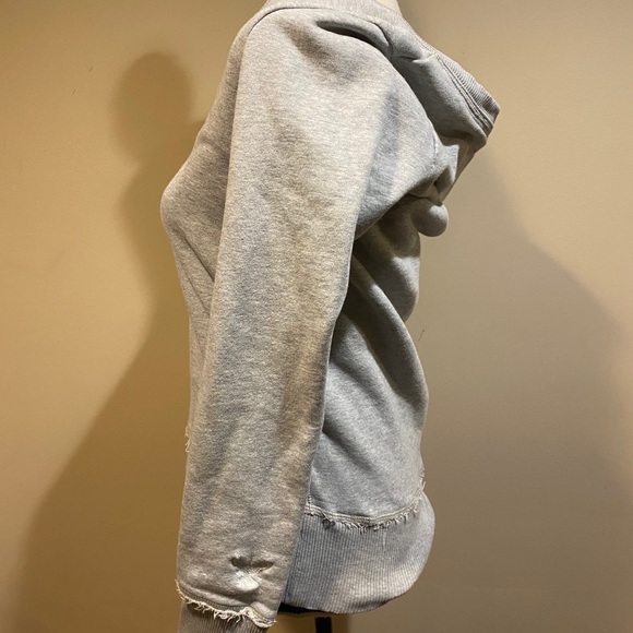 American Eagle Gray V-Neck Pullover Sweatshirt - Picture 5 of 10